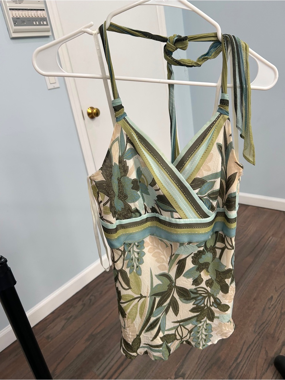 Ann Taylor Strapless Floral Wrap blouse in Blue, Green and Cream